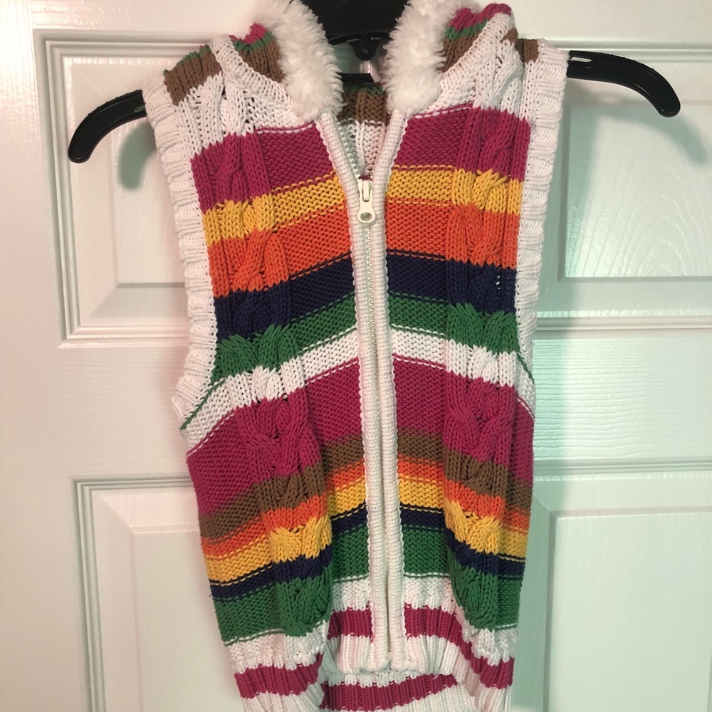 Children’s Place Med 7/8 sweater vest with hoodie